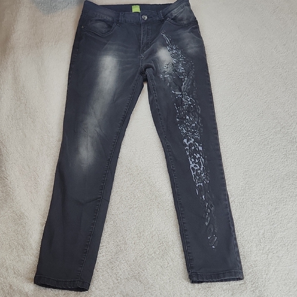 Women's Gray Jeans With Animal Leopard Print Size 10 - Picture 1 of 7
